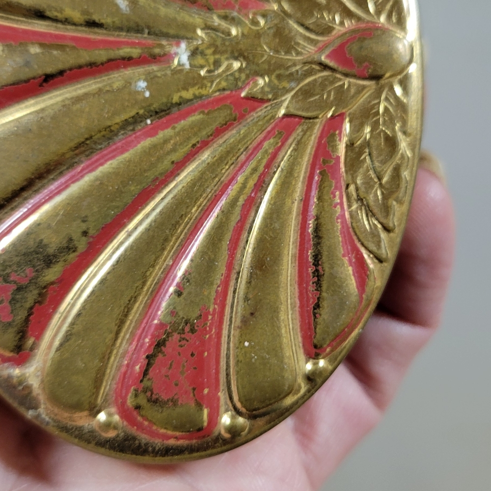 Antique Powder Makeup  Compact - Picture 2 of 6